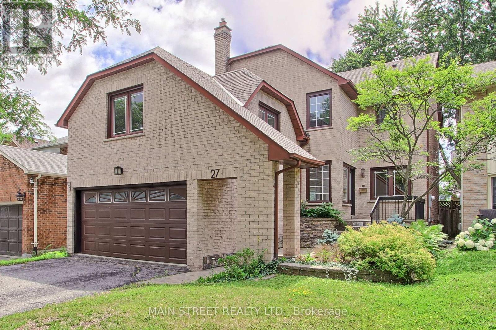 27 MURDOCK AVENUE
