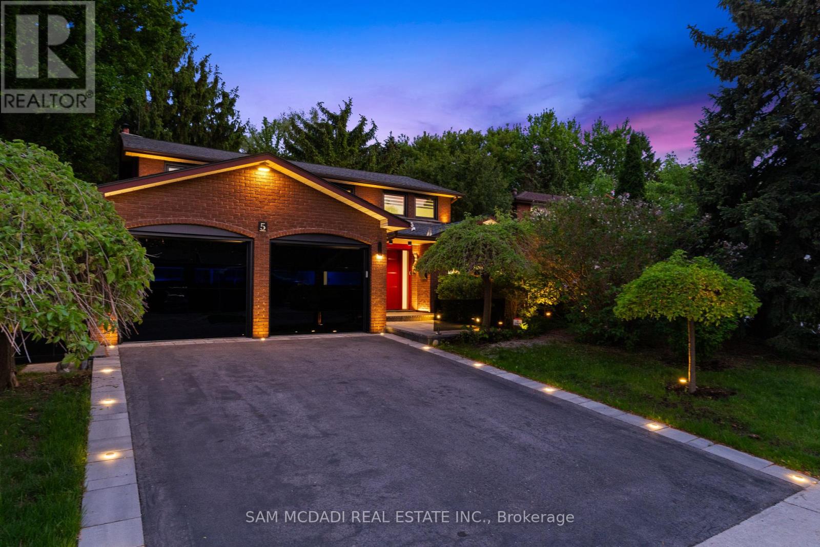 5 CANTERBURY CRESCENT