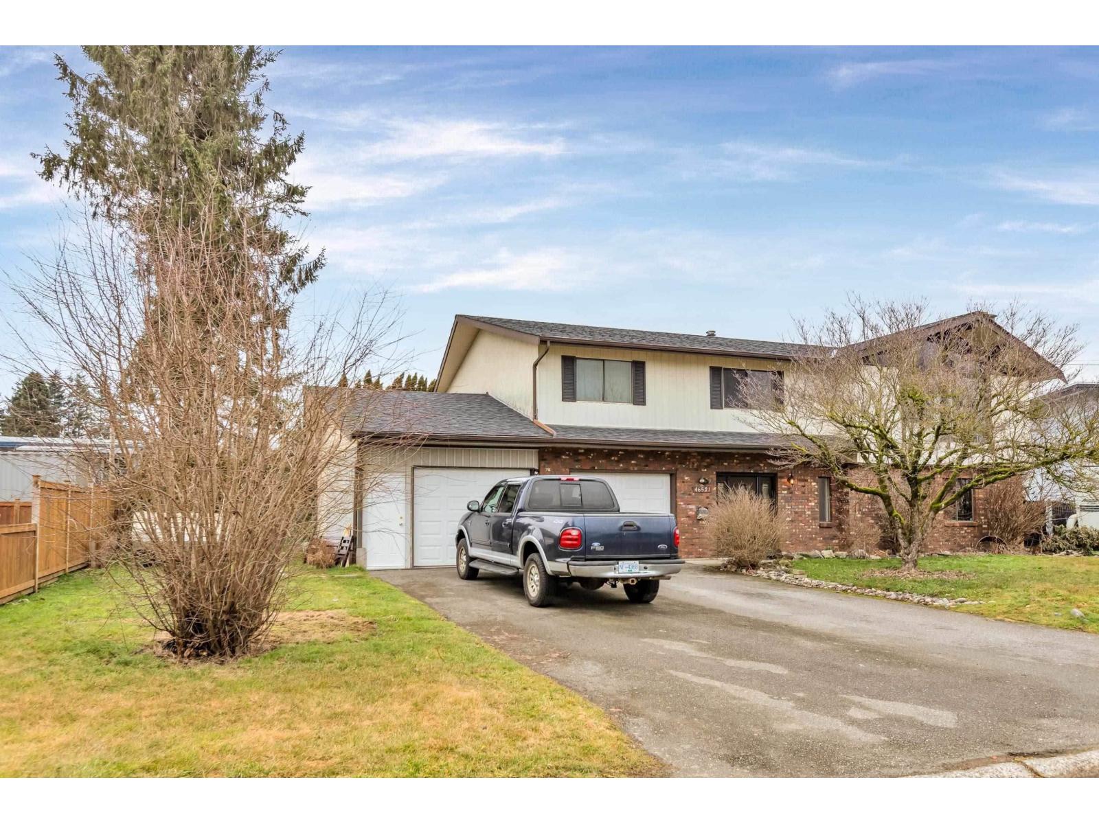 46521 Elliott Avenue: photo 2