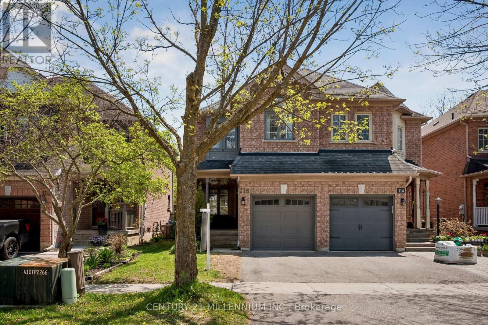 116 WOODROOF CRESCENT