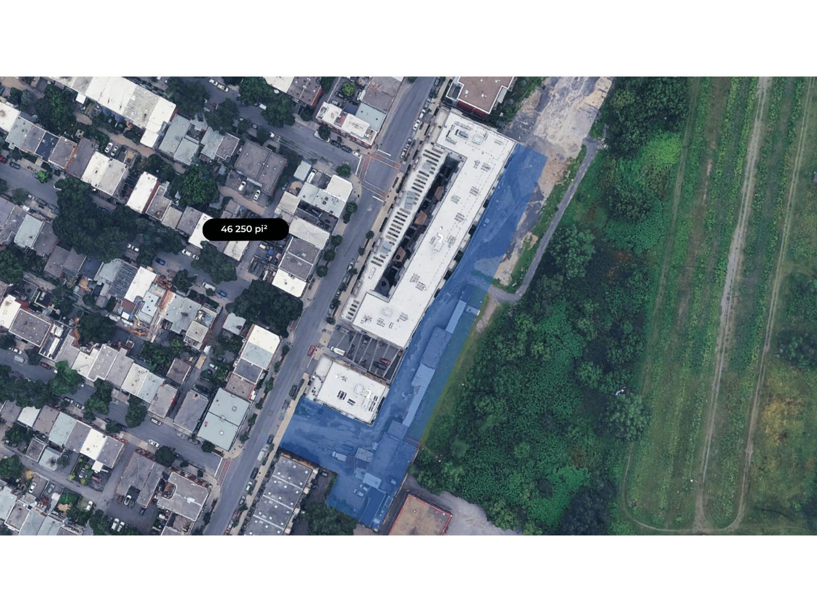 2800 Rue Ontario E.