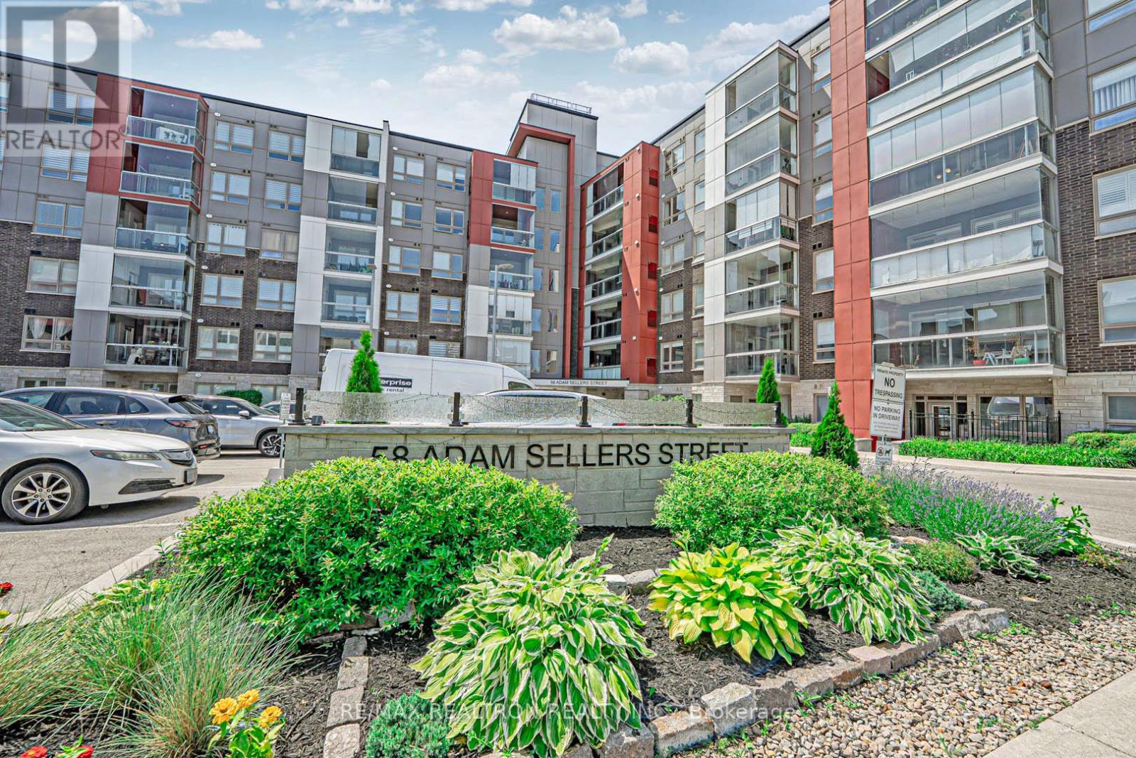 407 - 58 ADAM SELLERS STREET