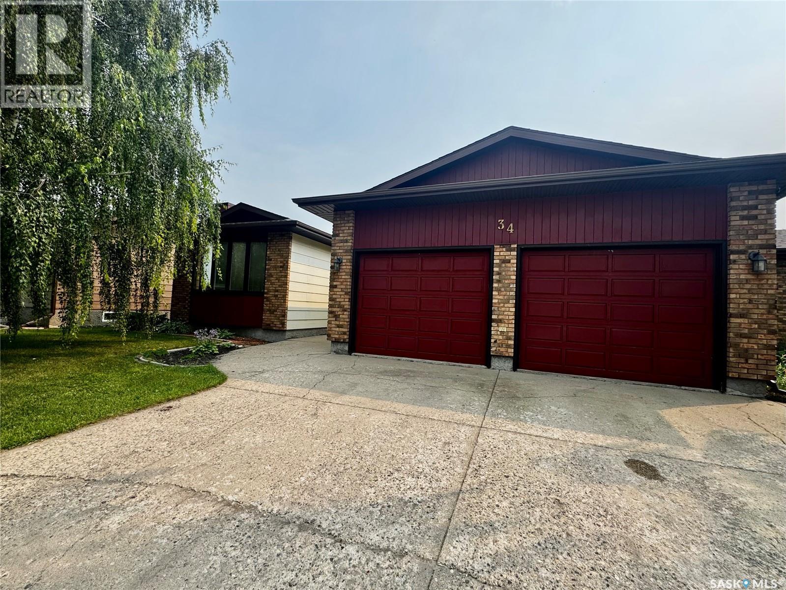 34 Blackwell CRESCENT