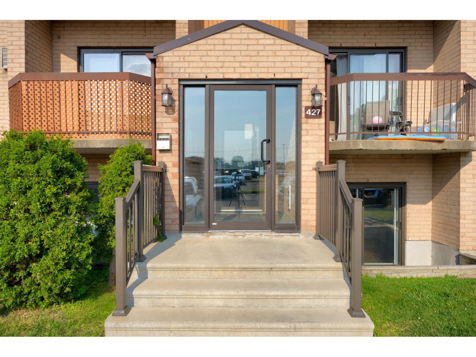 427 Rue Éricka