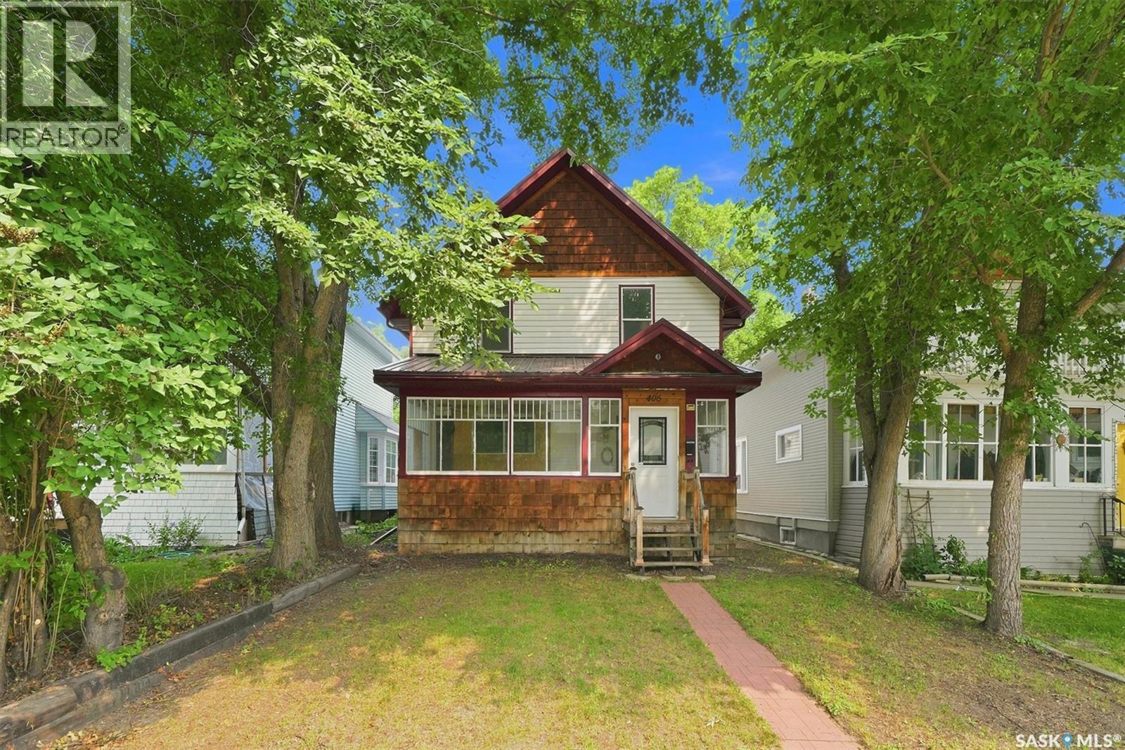 406 27th STREET W