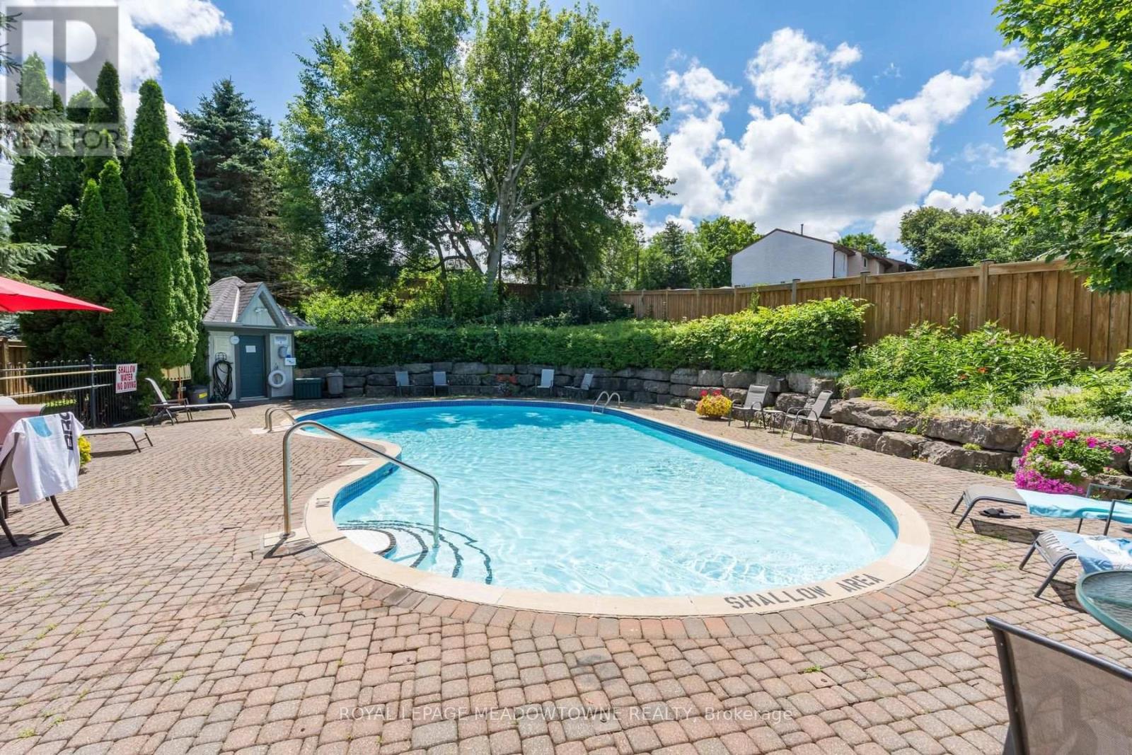 11 - 76 RIVER DRIVE