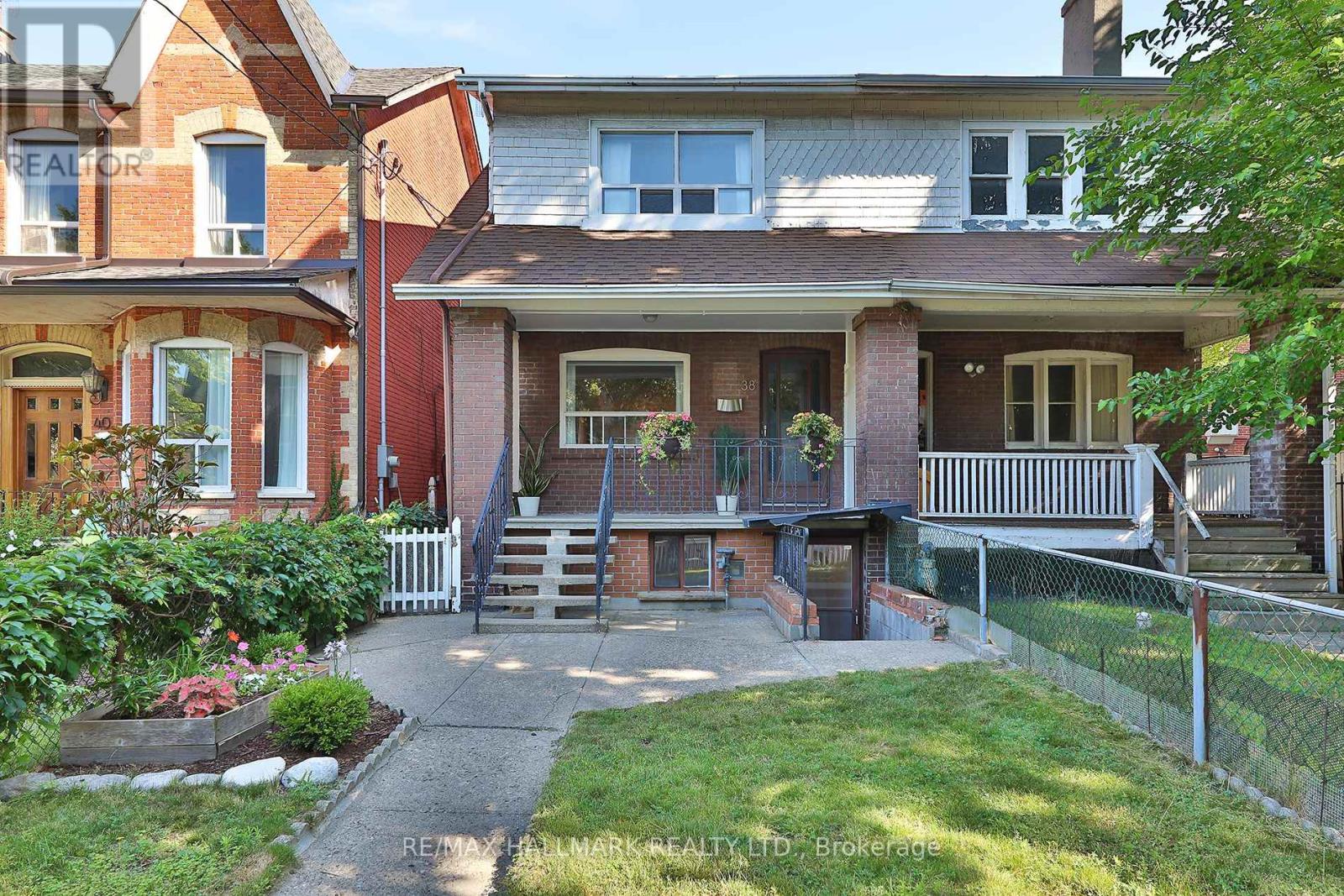 38 HALTON STREET