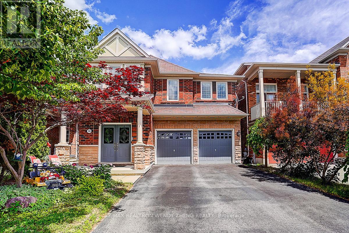 10 COLLIE CRESCENT