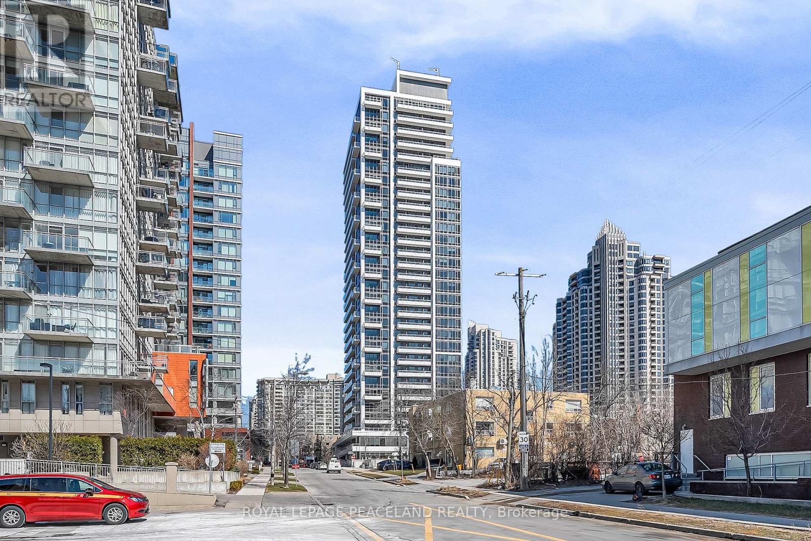 1215 - 75 CANTERBURY PLACE