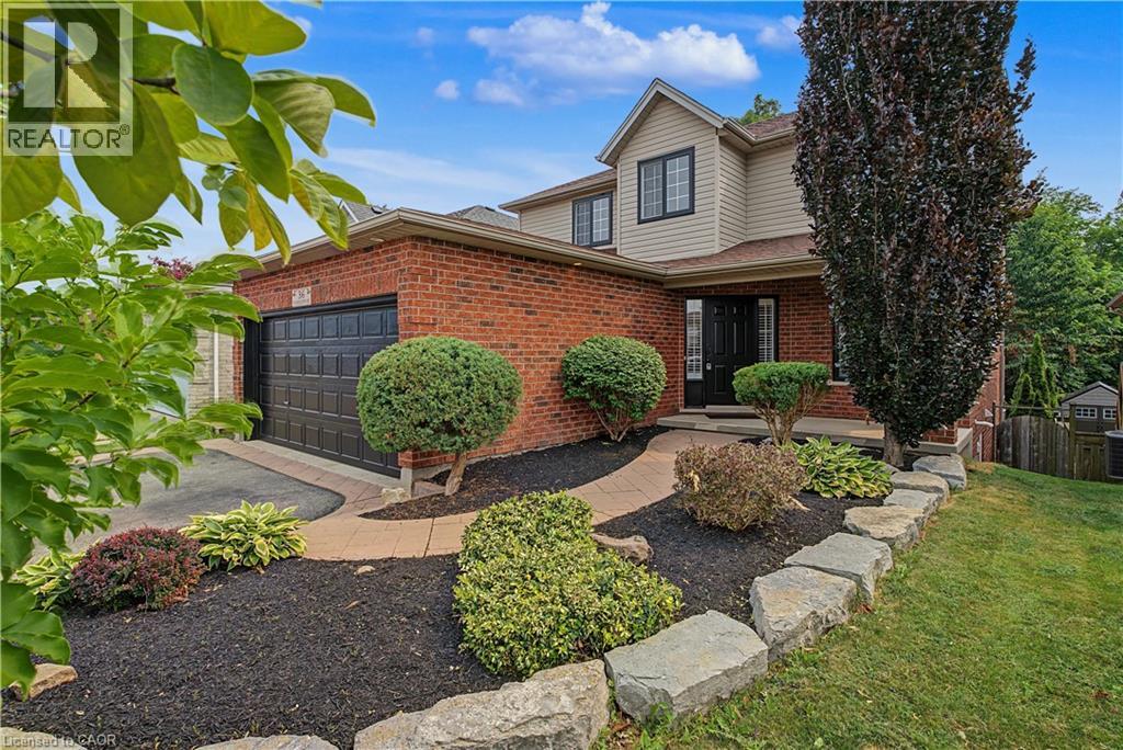For sale: 36 FOXMEADOW Road, Cambridge, Ontario N1P1J2 - 40849233