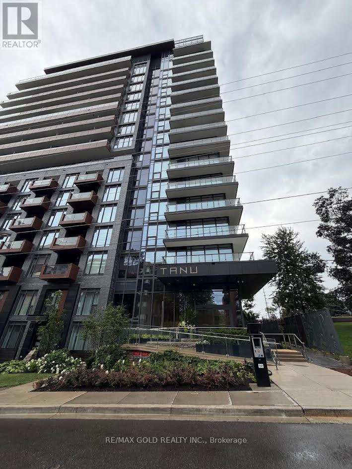 318 - 21 PARK STREET E