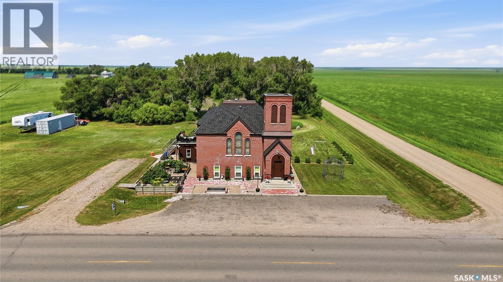 Mickleborough Acreage
