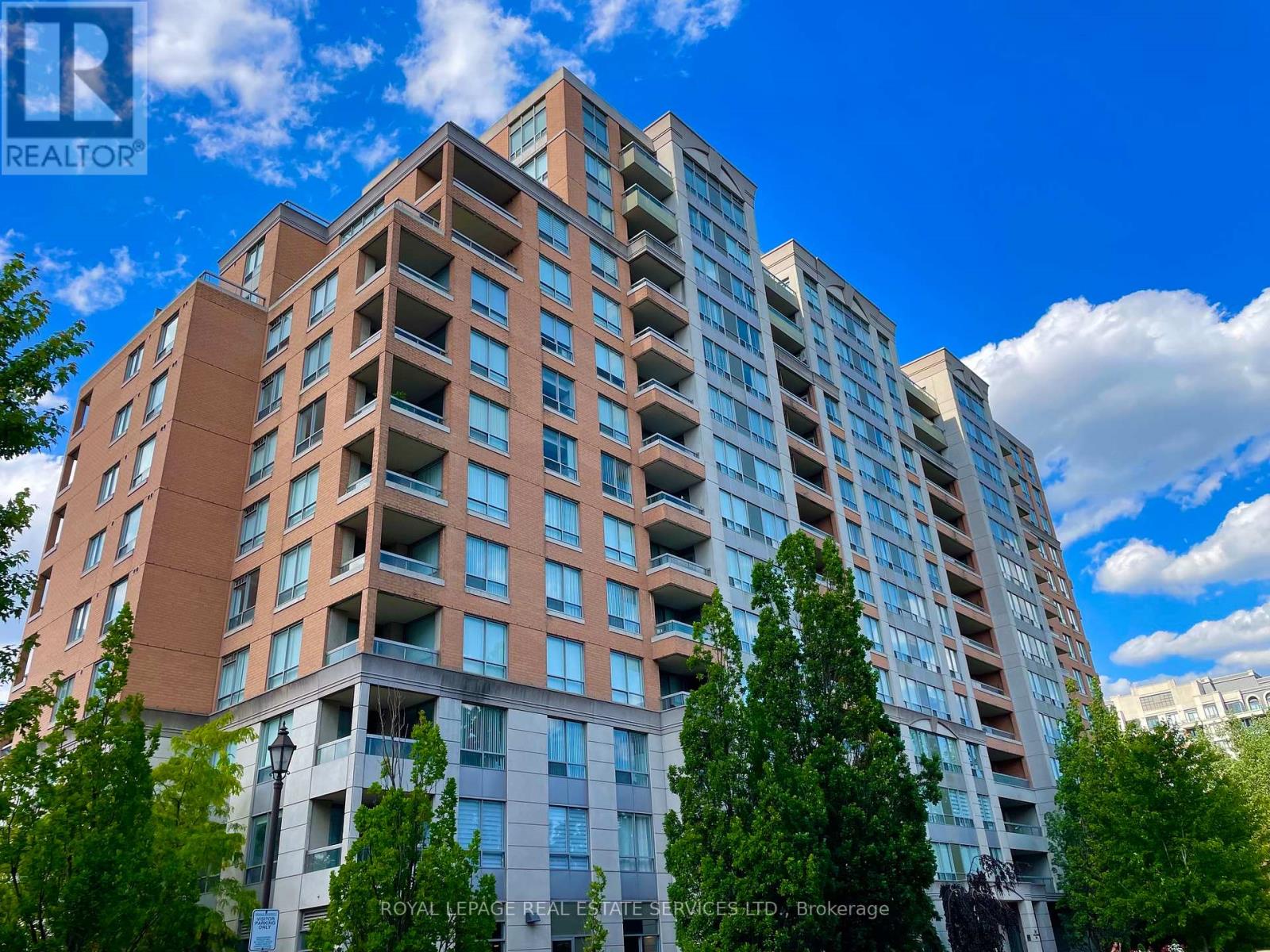 203 - 29 NORTHERN HEIGHTS DRIVE