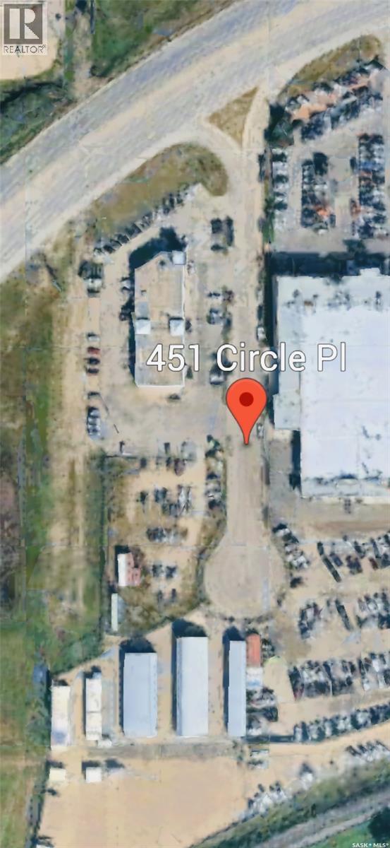 451 Circle PLACE