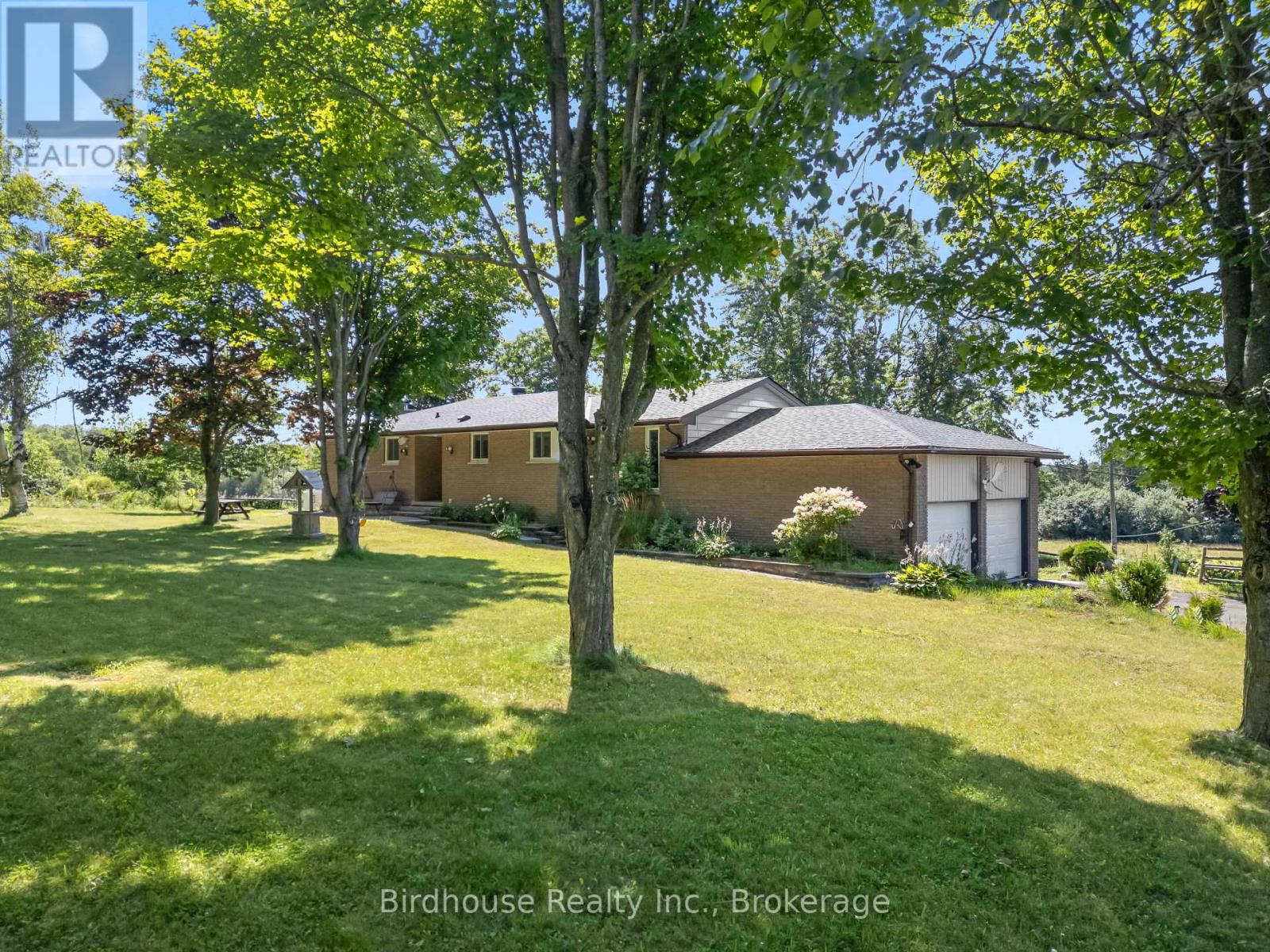 36 SUGAR BUSH ROAD