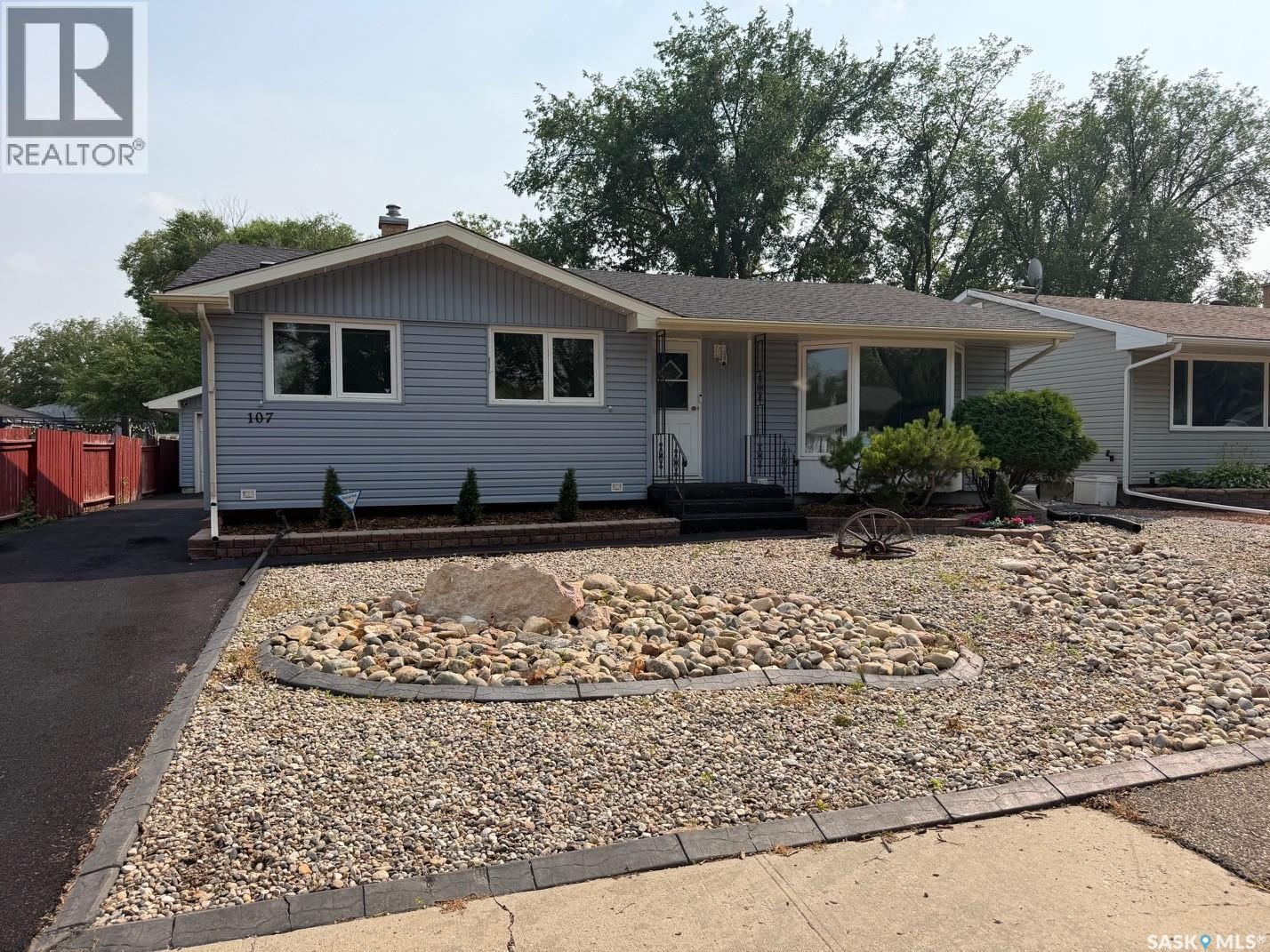 107 Merlin CRESCENT