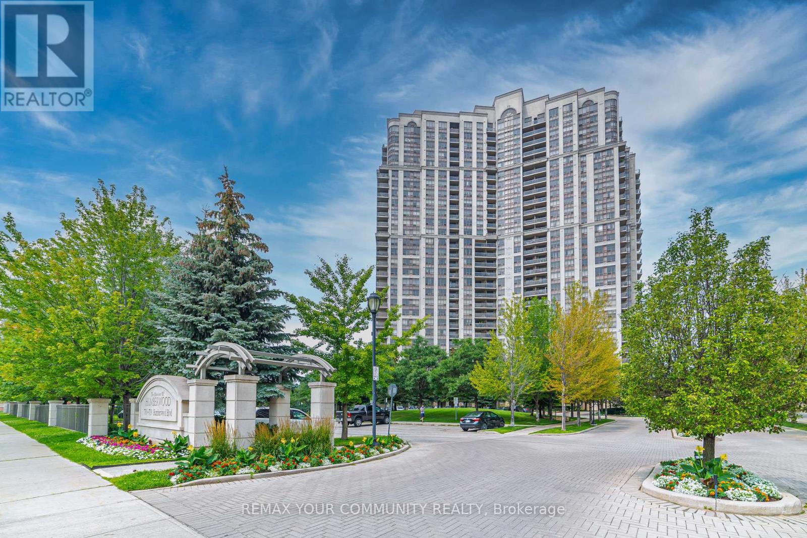 303 - 710 HUMBERWOOD BOULEVARD