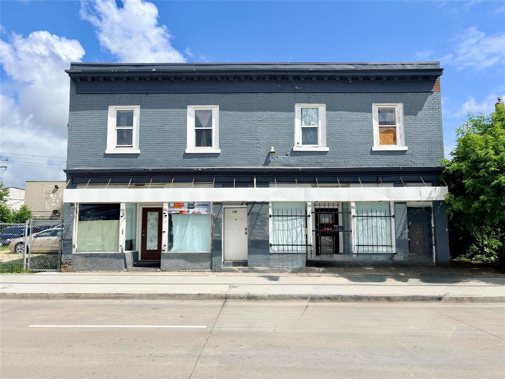 393 Selkirk Avenue · 7-unit multifamily, Winnipeg