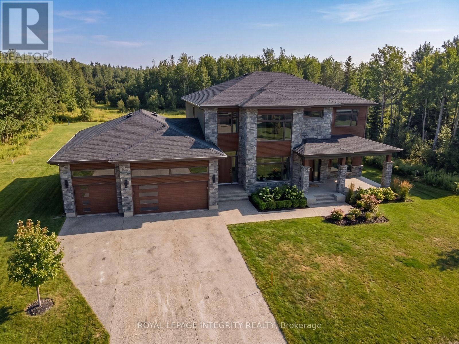 671 BALLYCASTLE CRESCENT