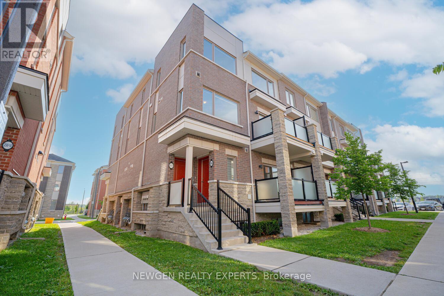 13 - 240 LAGERFELD DRIVE