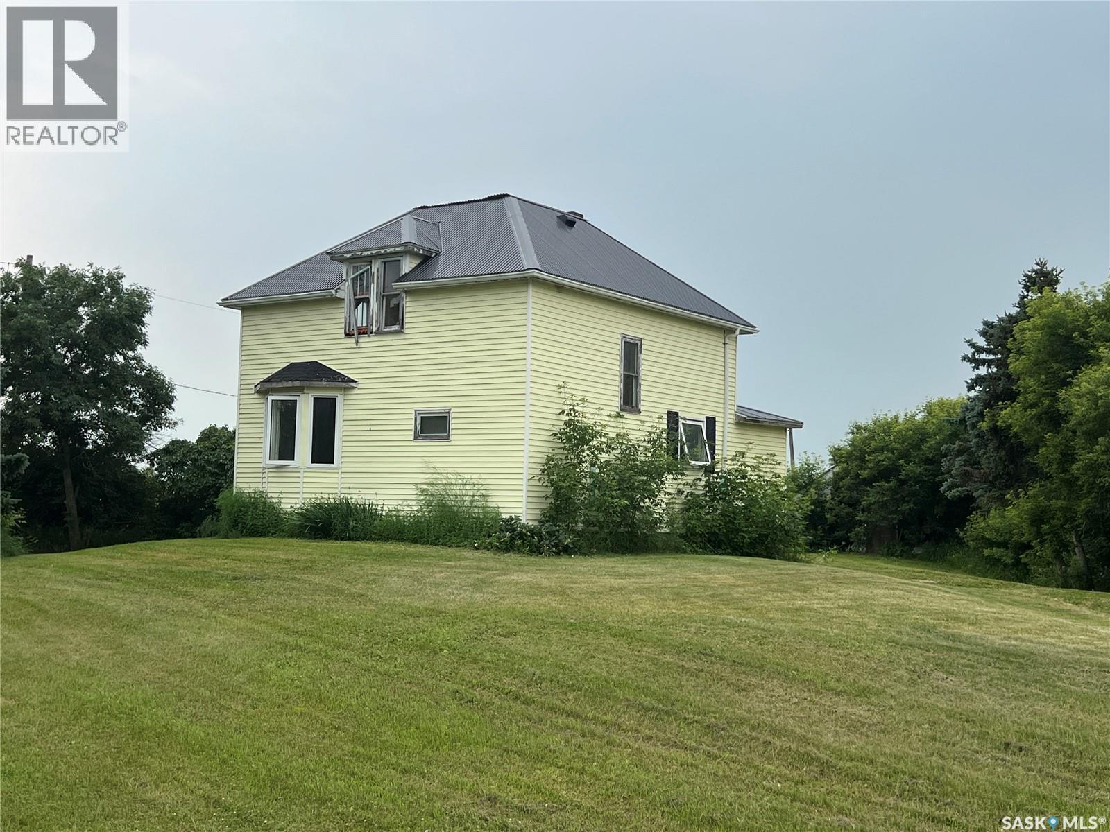 Bomberak Acreage