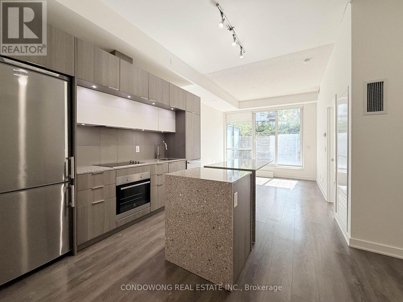 407 - 55 REGENT PARK BOULEVARD