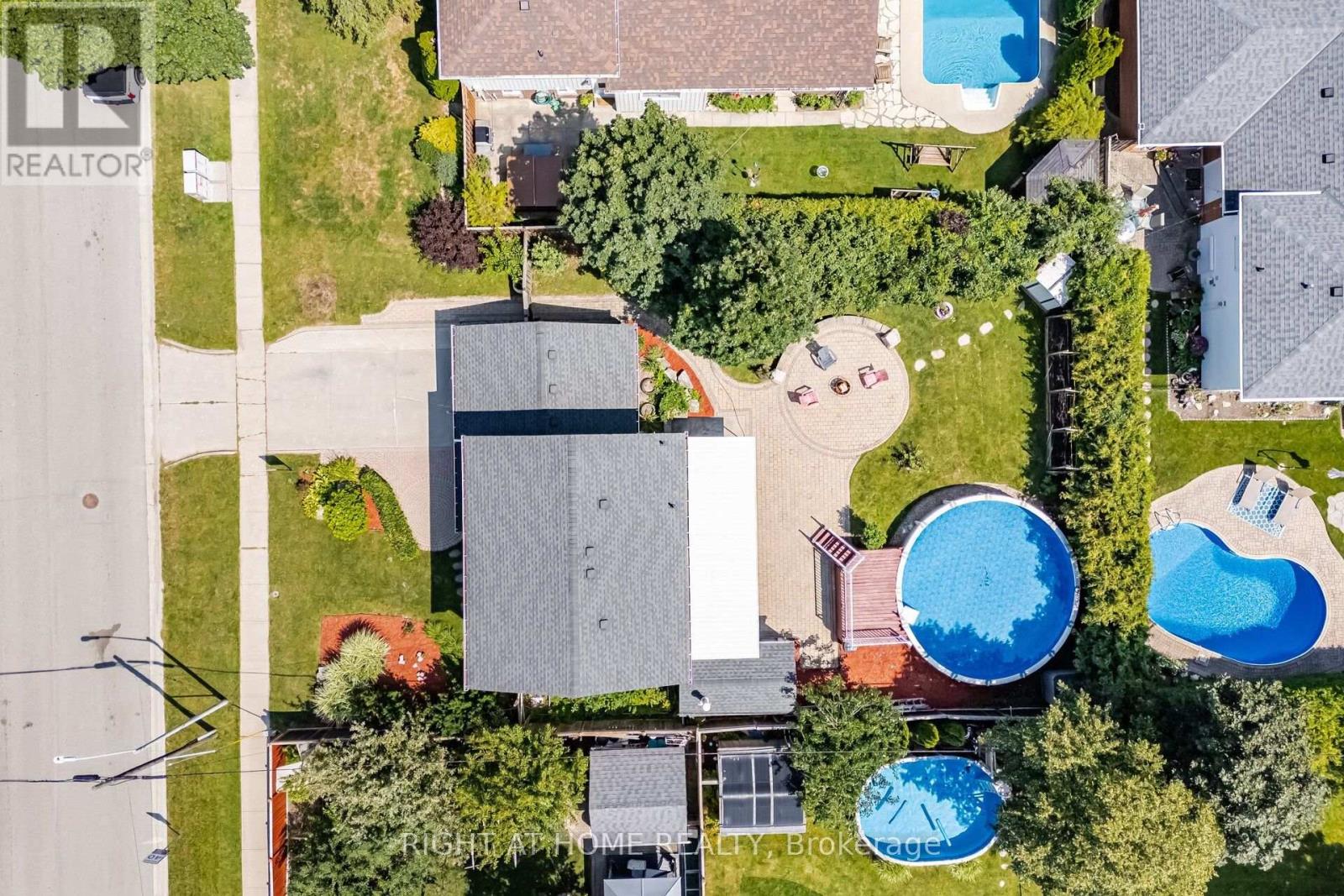 4 ROSEFIELD DRIVE