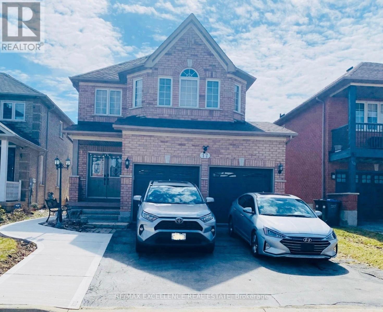 17 FALLSTAR CRESCENT