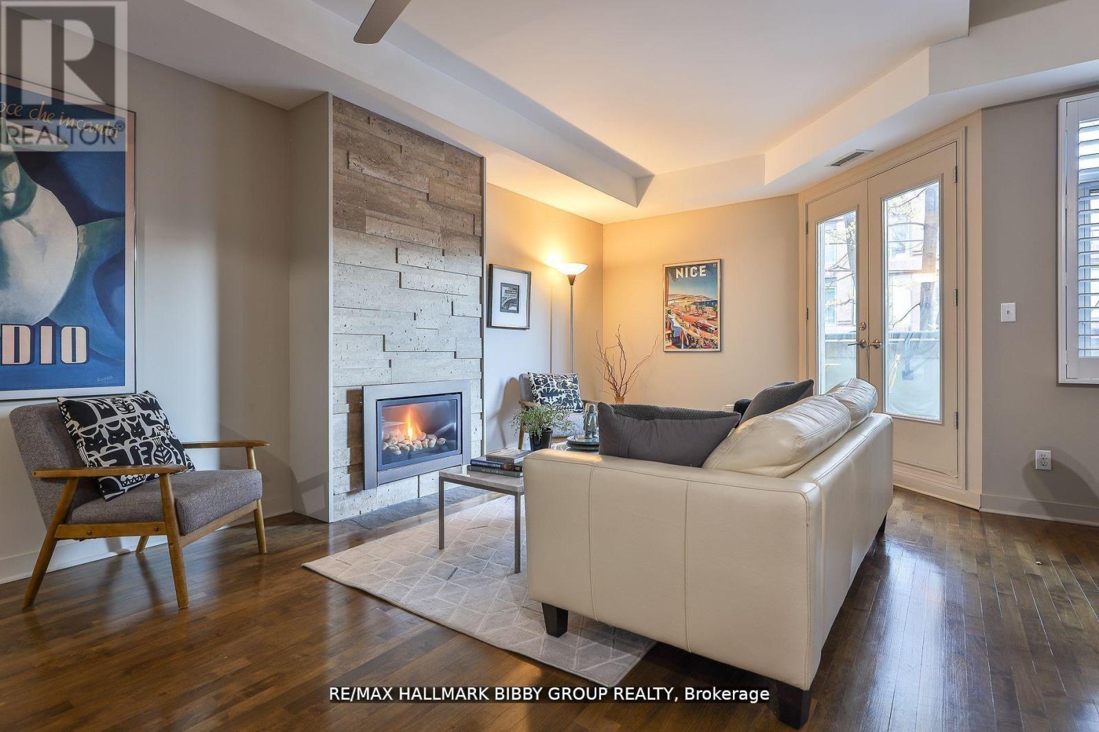 315 - 500 RICHMOND STREET W