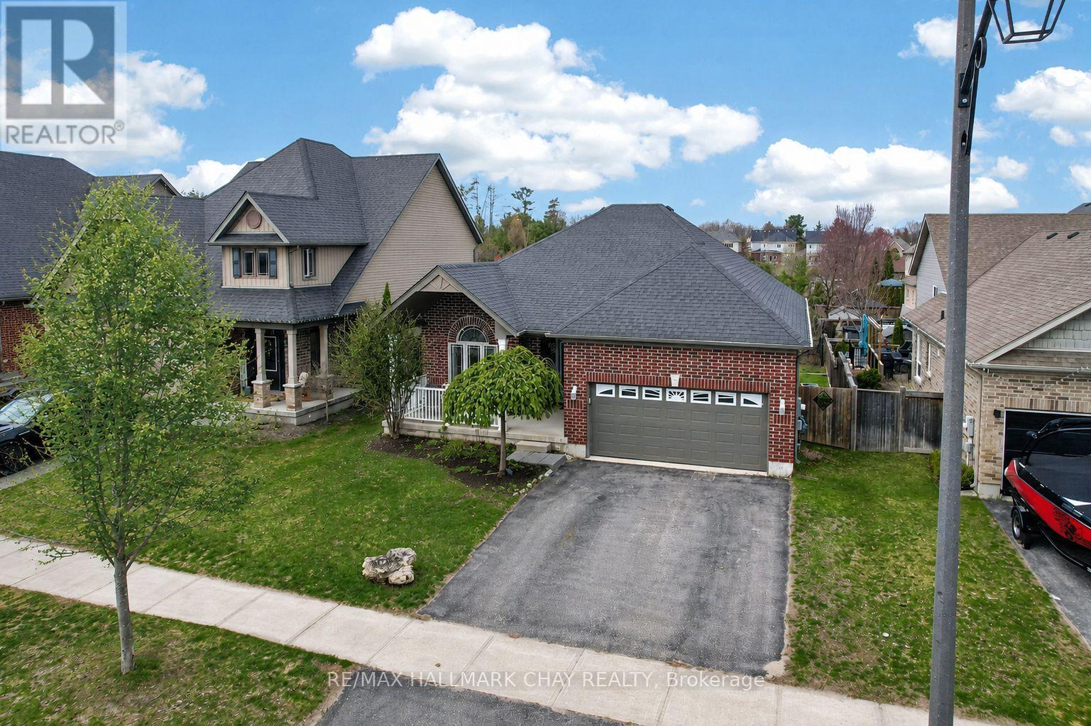 60 BROWNLEY LANE