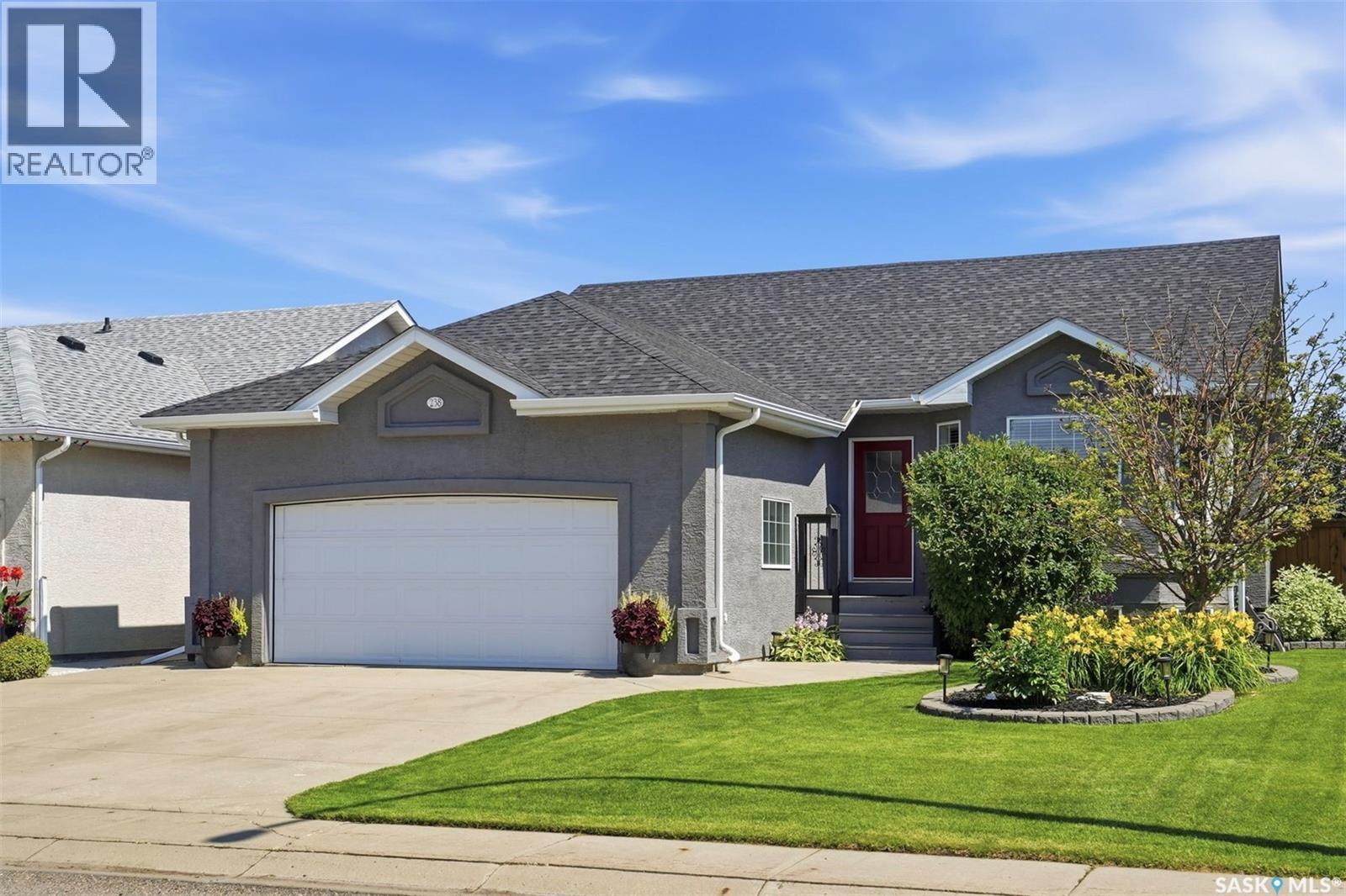 238 Beechmont CRESCENT