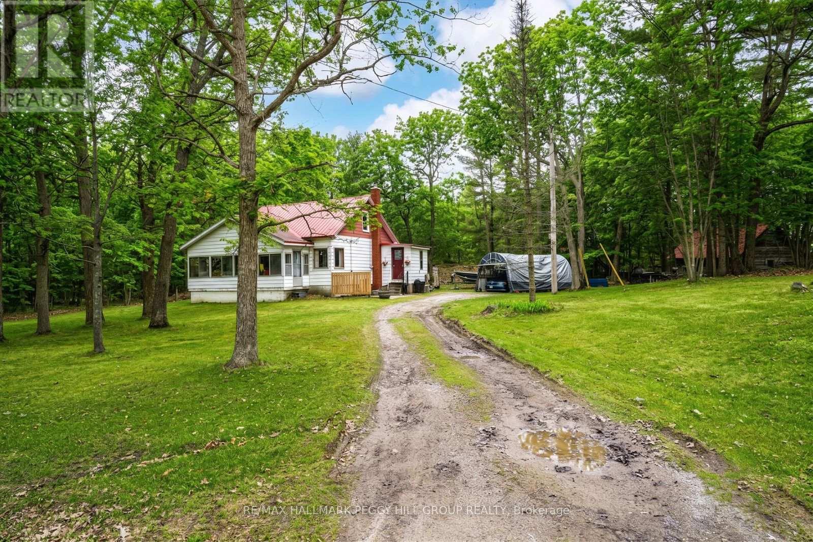 1301 HONEY HARBOUR ROAD