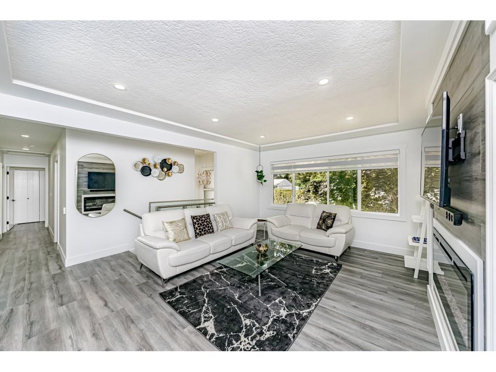 14927 Kew Drive: photo 5