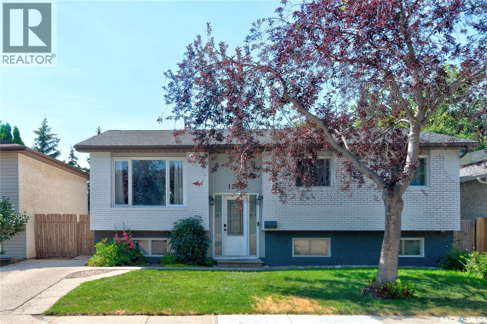 1210 Flexman CRESCENT