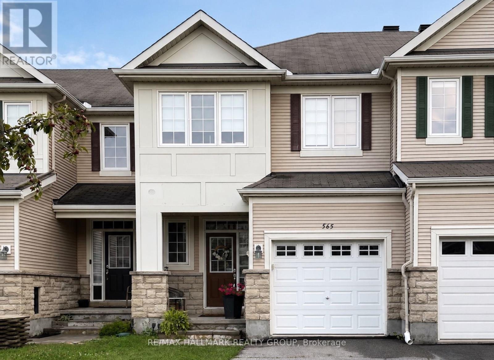 565 PEPPERVILLE CRESCENT
