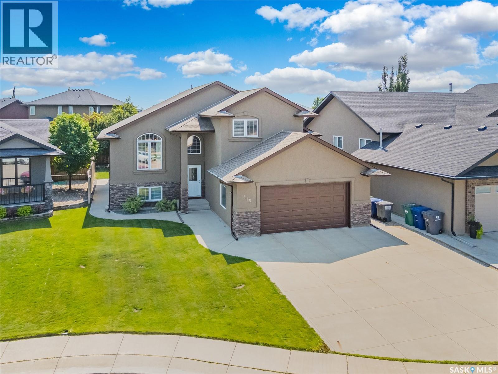 415 Paton PLACE