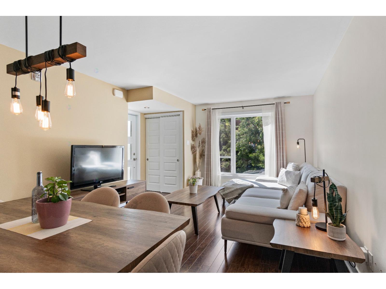 10105 Rue de l'Épervier
