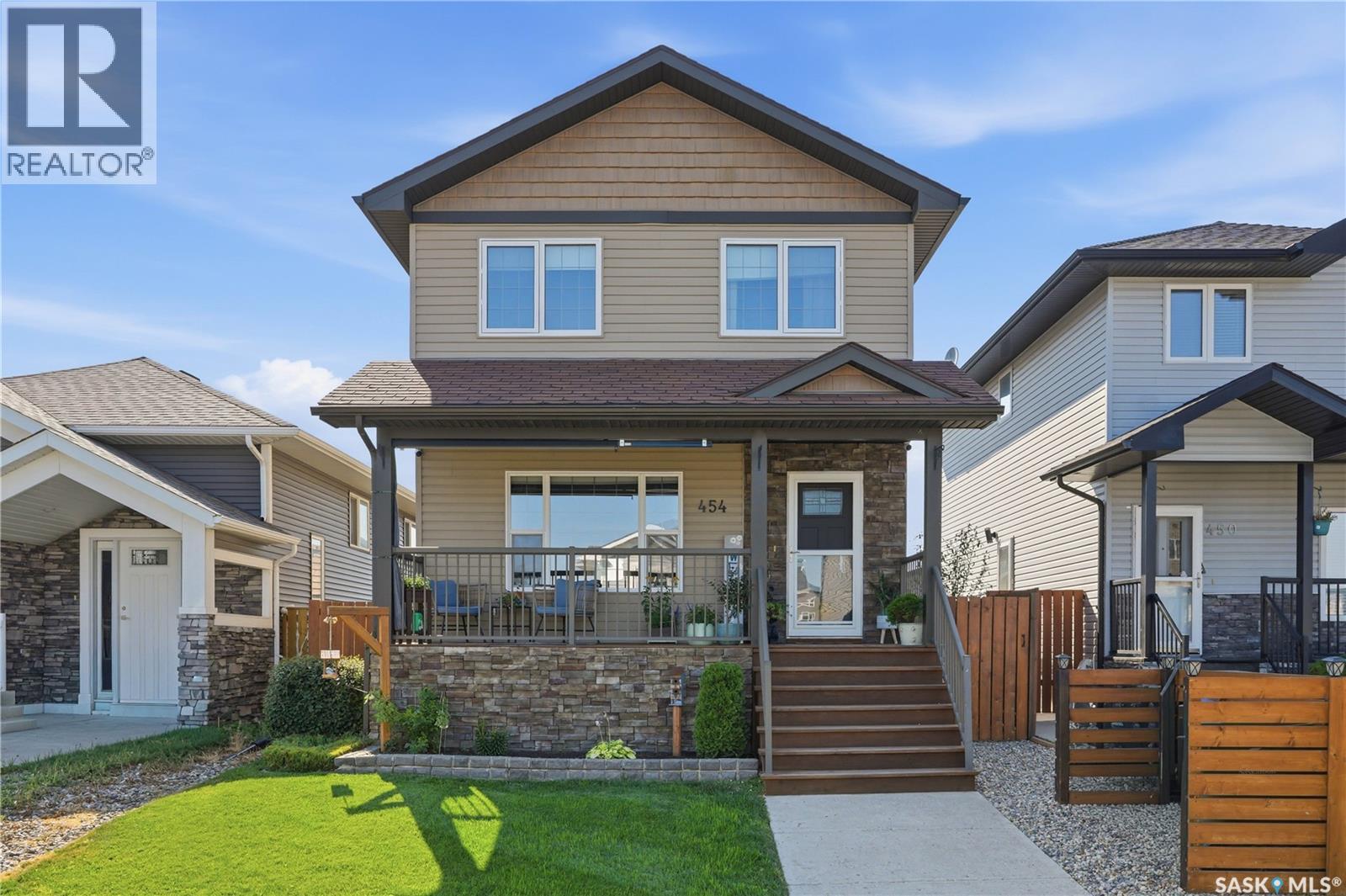 454 Geary CRESCENT