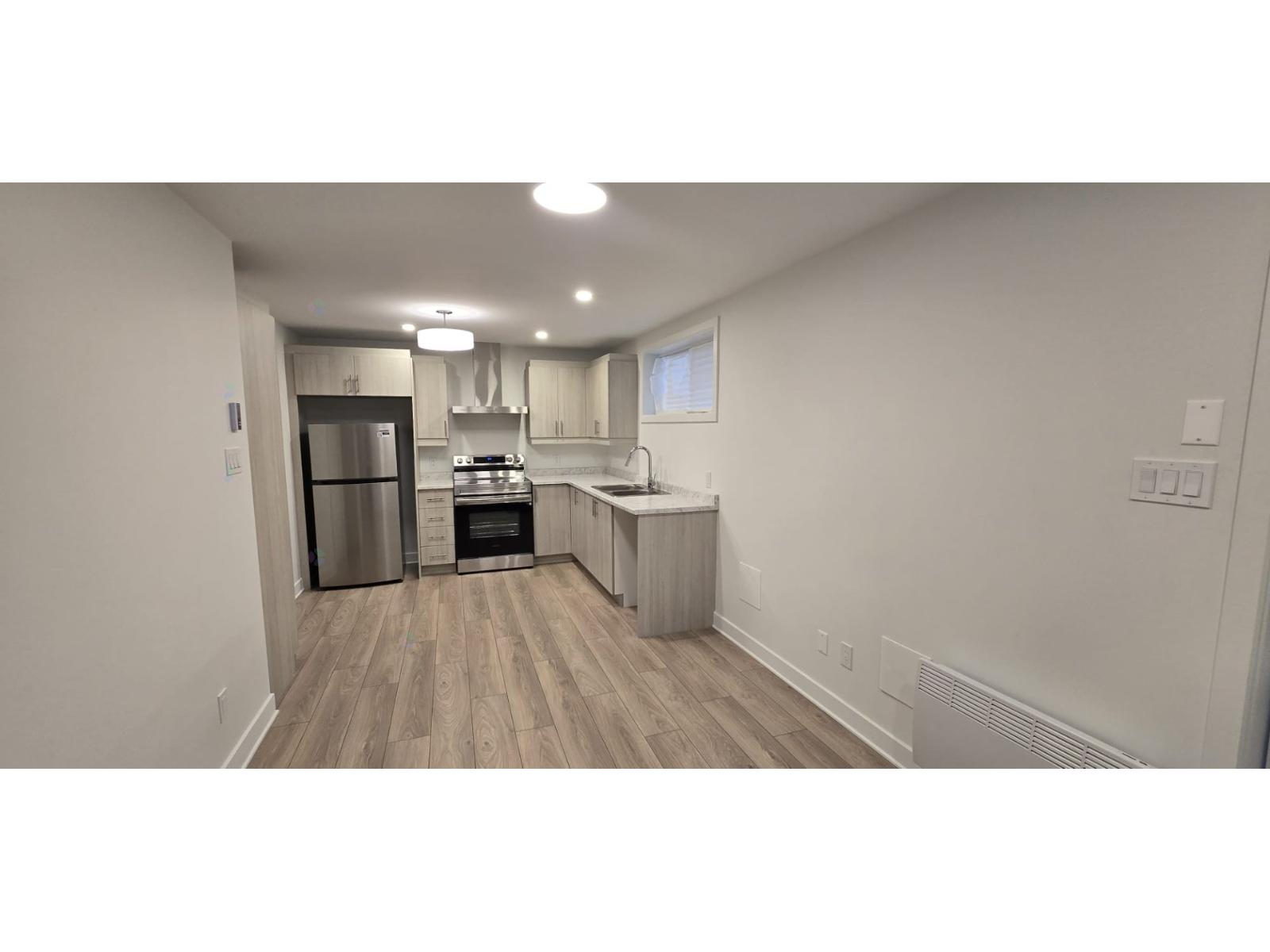 594A Rue Marie-Uguay