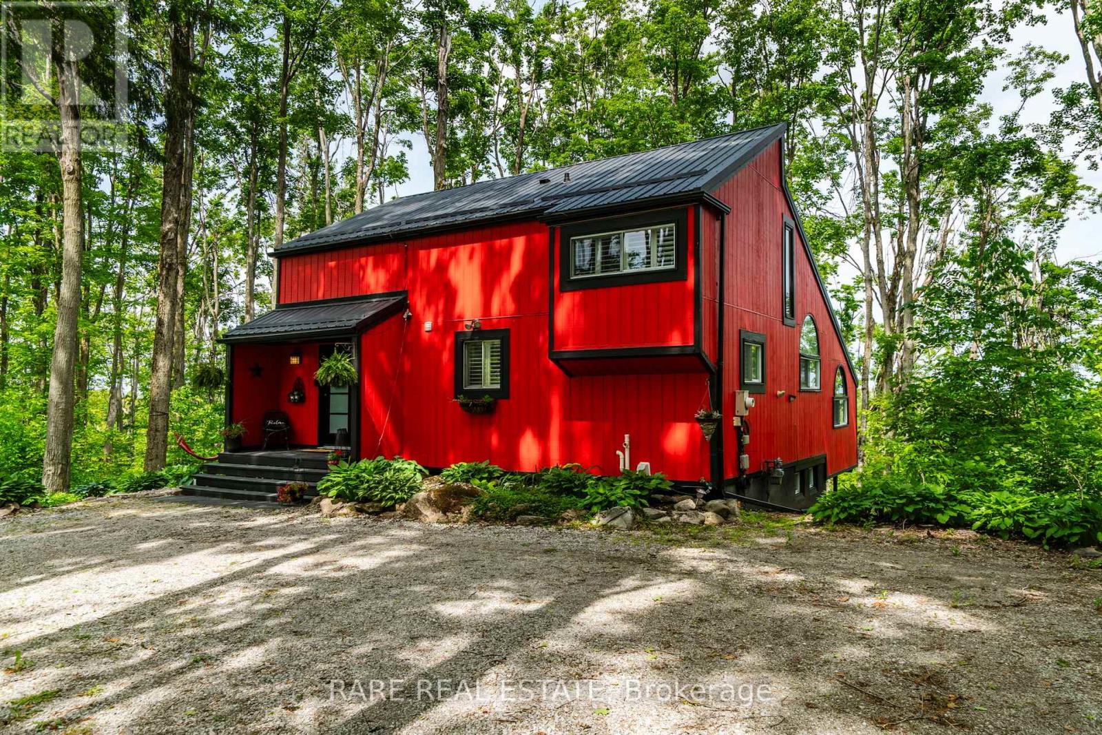 82 HURONWOODS DRIVE