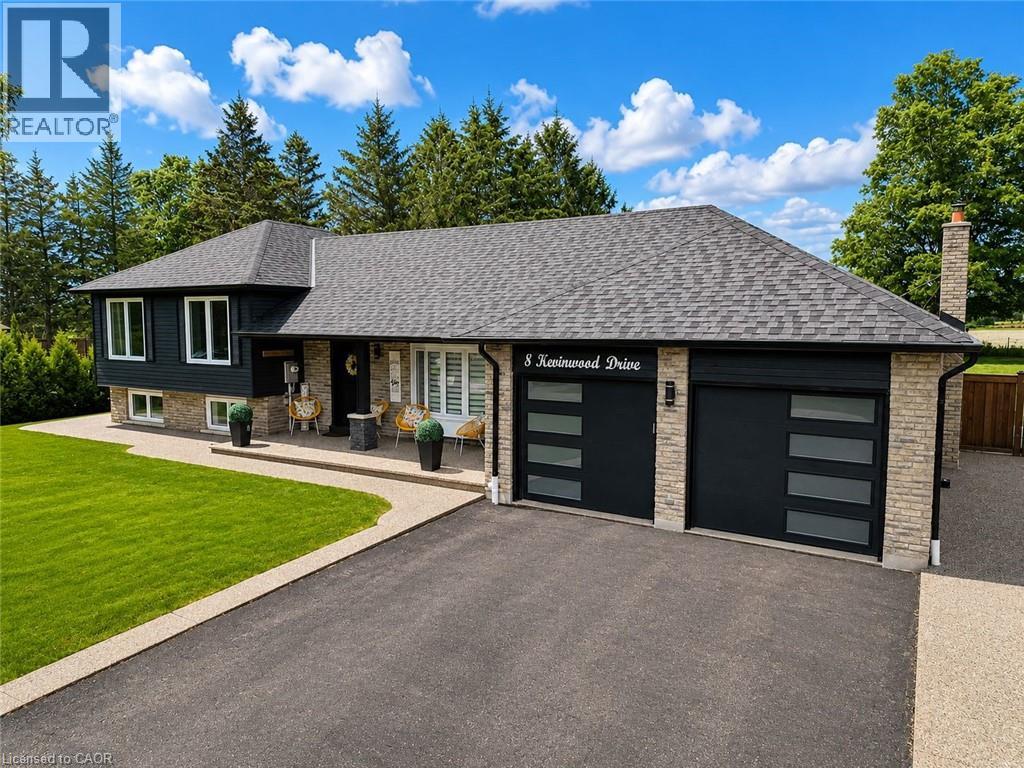 8 KEVINWOOD Drive
