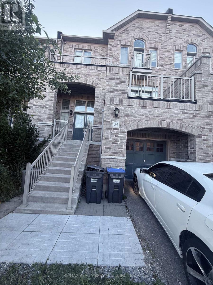 54 CHESTERWOOD CRESCENT