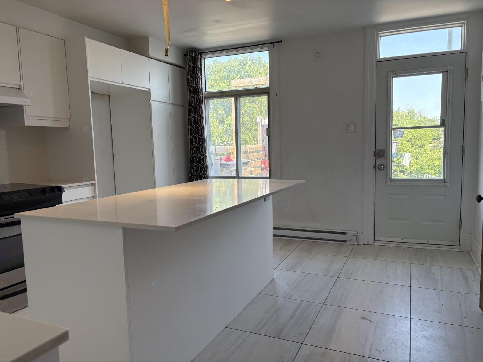 2468 Rue Bélanger