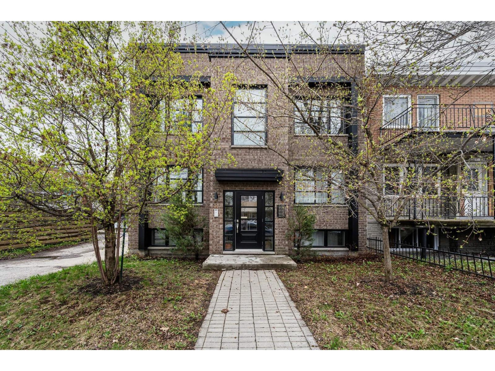 2260 Boul. Lapointe