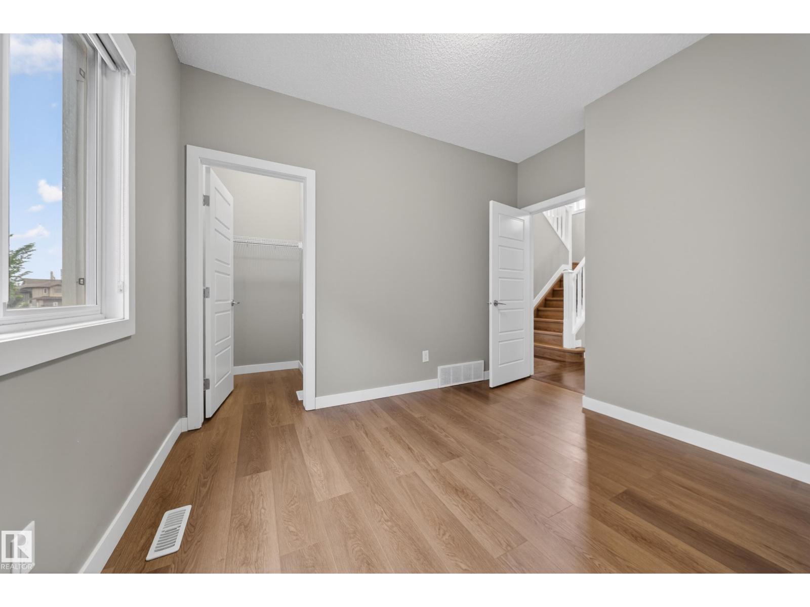 For sale: 3639 15A ST NW, Edmonton, Alberta T6T0M4 - E4501574