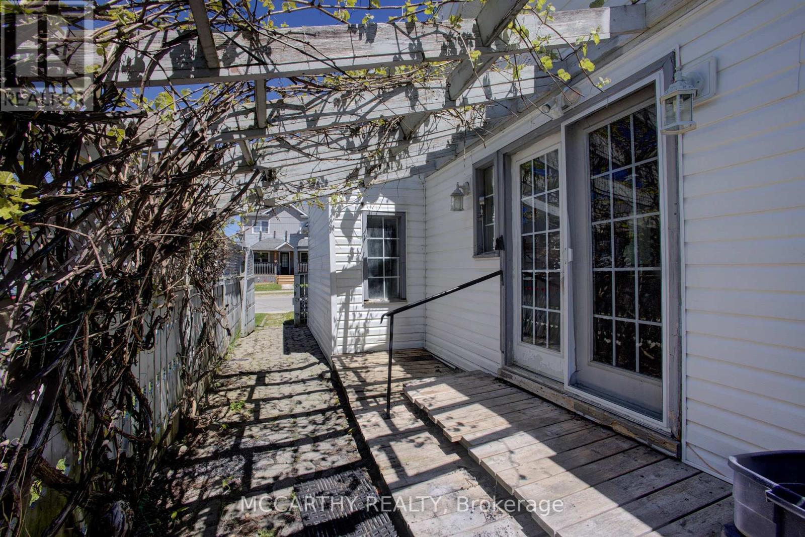 171 OWEN SOUND STREET
