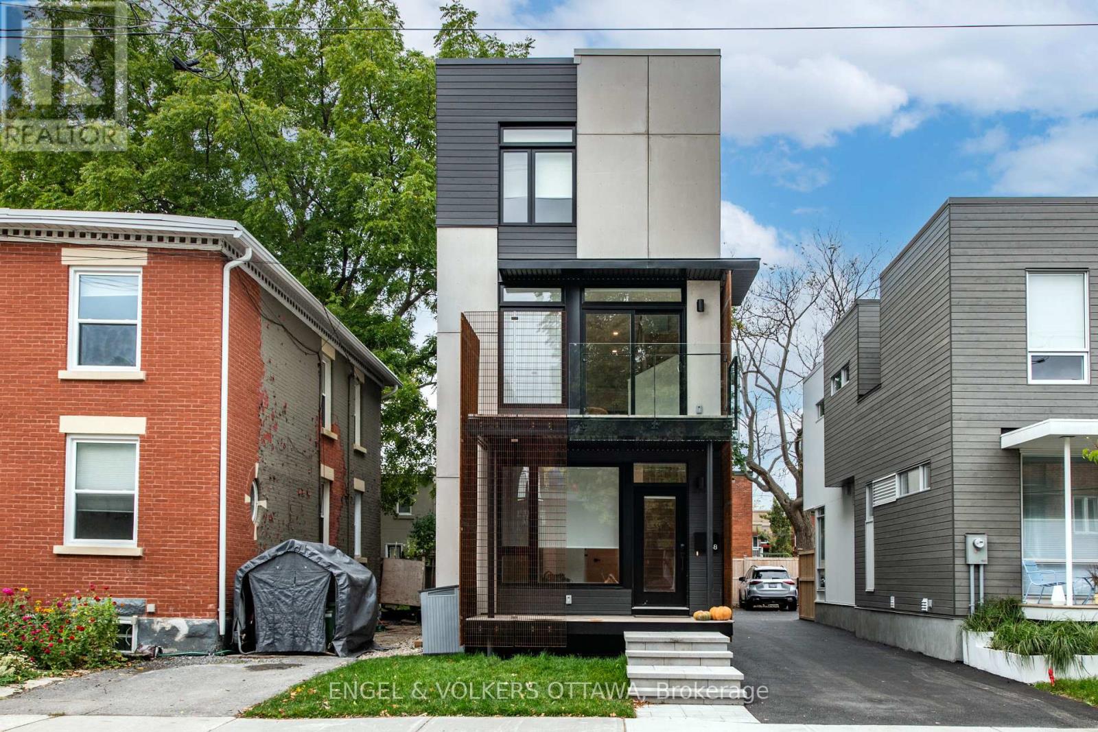 88B HAMILTON AVENUE N