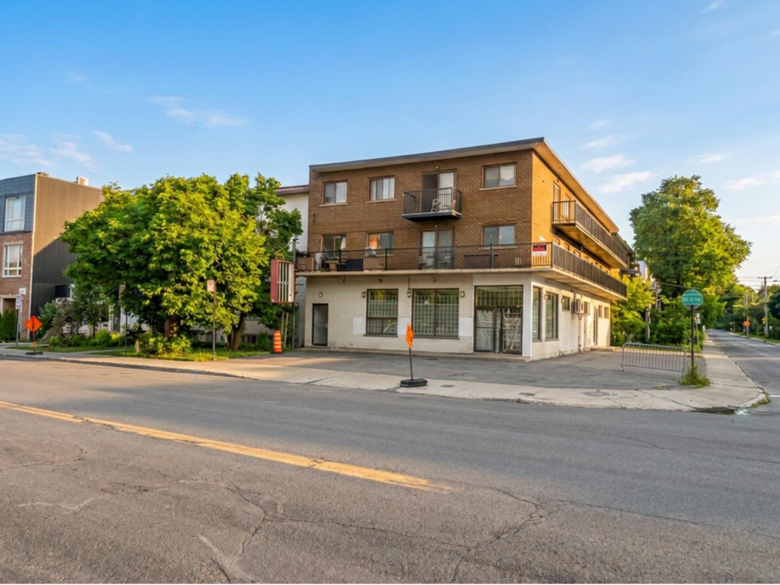 6003 Ch. Upper-Lachine