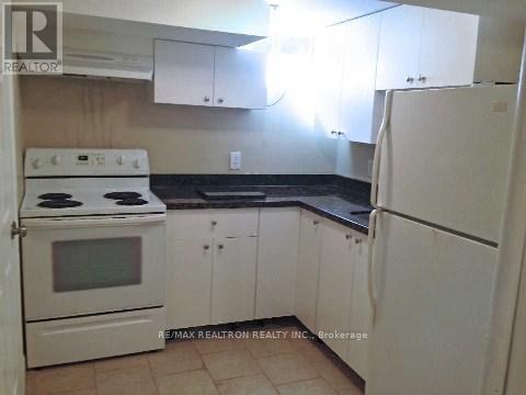 LOWER - 58 FINCH AVENUE E