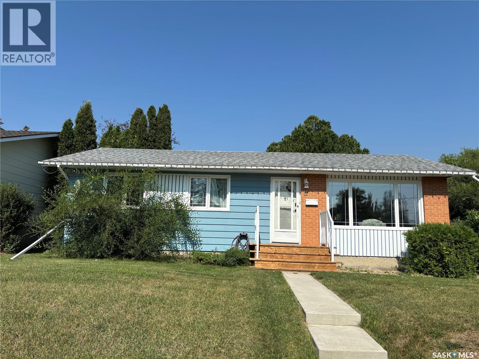 8 Whyte PLACE